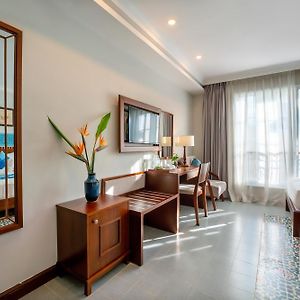 Deluxe Family Suite